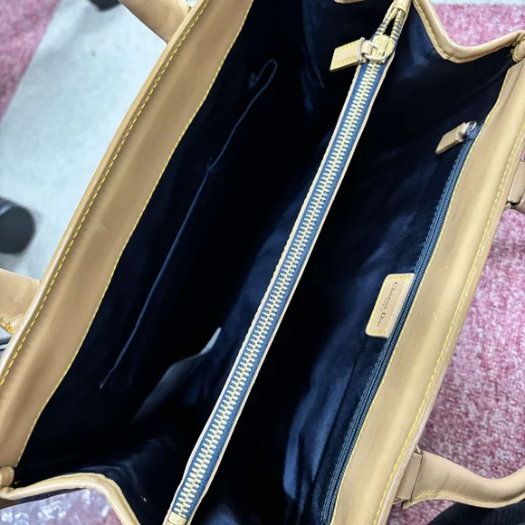 Dior Tan and Black Women's Bag - Picture 10 of 11